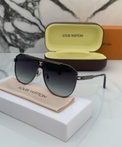 Branded Lv 22295 Sunglasses Green Shaded (With Original Kit)