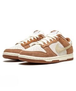 Nike Dunk Low PRM "Medium Curry"