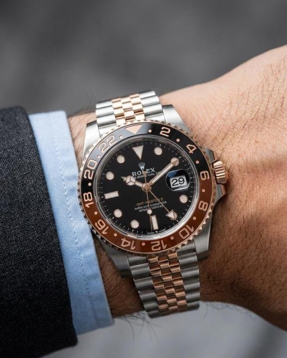 ROLEX GMT MASTER PREMIUM QURTAZ MACHIN WATCH