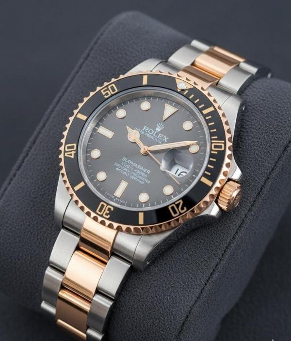 ROLEX SUBMARINE PREMIUM QURTAZ MACHIN WATCH