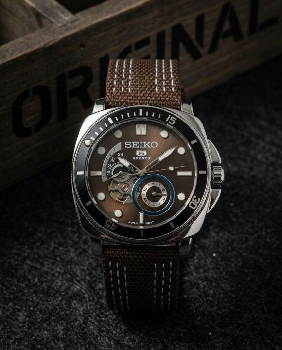 SEIKO 5 SPROTS AUTOMATIC