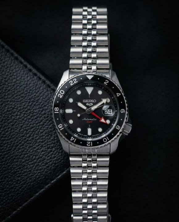 SEIKO 5 SPORTS GMT MOVEMENT