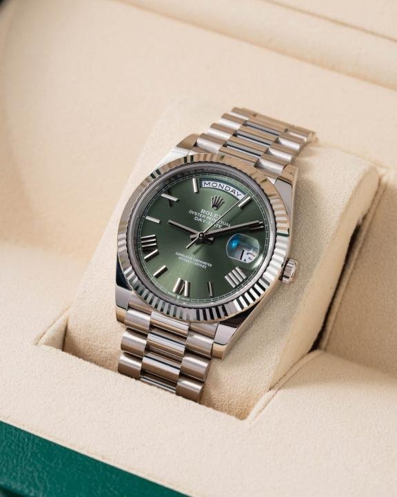 ROLEX PREMIUM DAY DATE QURTAZ MACHIN